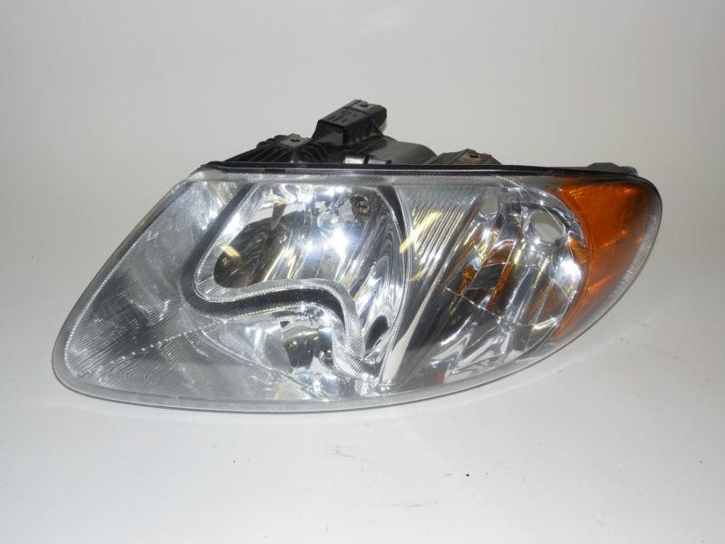 01 02 03 04 05 06 07 dodge caravan oem left headlight nice! 