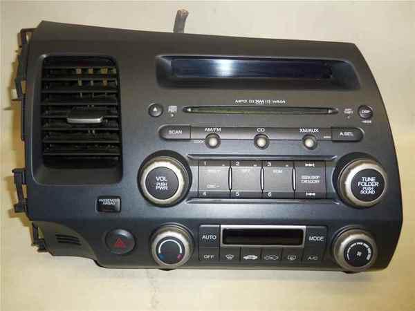 06 07 08 honda civic cd radio w/climate control oem lkq