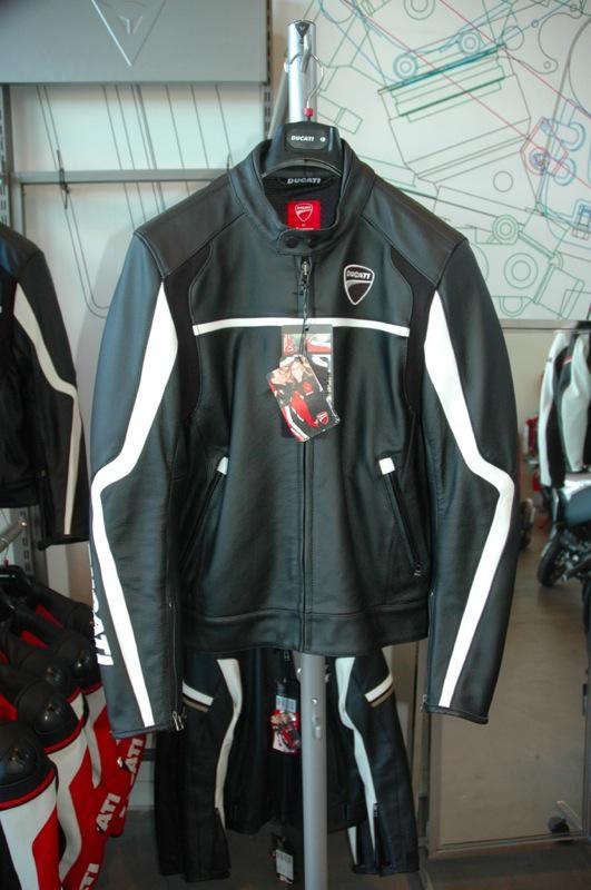 Dainese ducati g. twin pelle leather jacket, black & white, men's size 58
