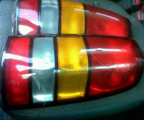 2005 gmc sierra tail lights