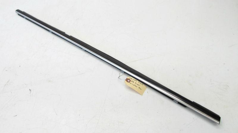 2005-2007 mercedes benz c230 w203 oem right rear exterior door window trim 