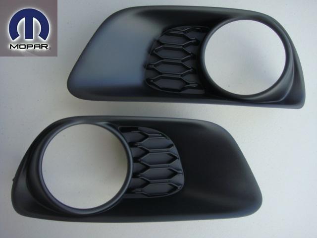 Dodge grand caravan 2011-2013 front bumper insert fog light lamp hole covers set