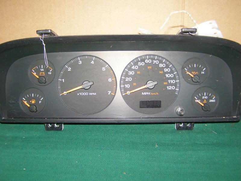 2002 2003 2004 jeep grand cherokee laredo & sport speedometer cluster 