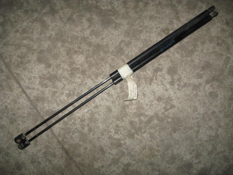 95-03 jimmy chevy blazer oldsmobile bravada rear-hatch struts