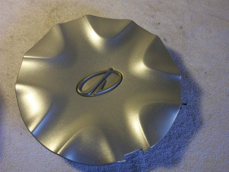 2002-2004  oldsmobile alero center cap # 9594366 