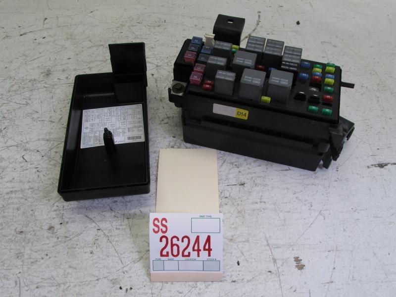 02 03 04 05 hyundai sonata v6 under hood engine bay fuse relay box block 1721