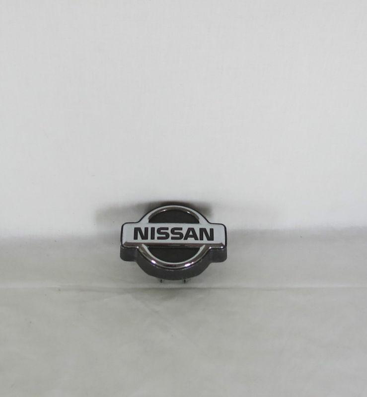 93-95 nissan pathfinder front grille emblem sign symbol logo grill oem