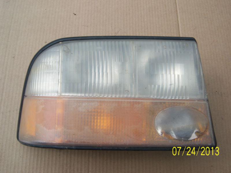 2000 gmc jimmy right side headlight assembly