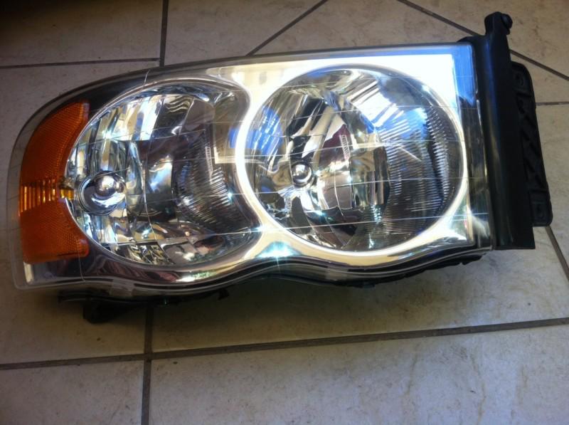 Dodge pickup ram r1500 2500 headlight front head lamp 03 04 05 factory oem