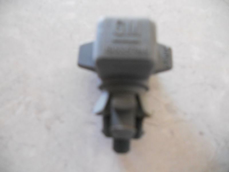 Gmc envoy trailblazer 02 - 09 exterior temp sensor nr oem 15035786