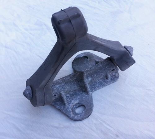 Audi b6 a4 exhaust mounting bracket muffler rear hanger oem 2002-05