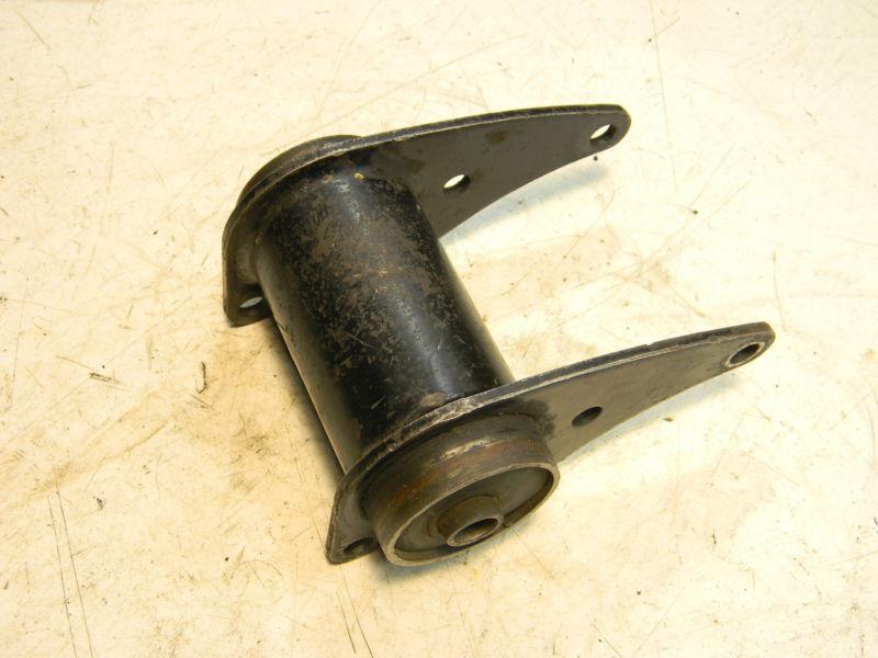 Norton commando swingarm / motor mount - isolastic