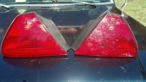 98 99 00 01 02 honda accord coupe 2dr set of both l and r tail light oem (194)