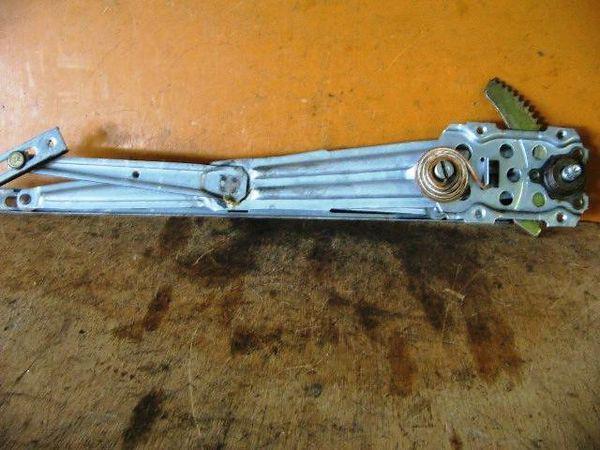 Suzuki jimny caribbean 1994 front left door regulator [3213220]