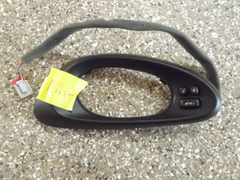 02 03 04 05 06 07 08 09 trailblazer ext - driver front door handle bezel