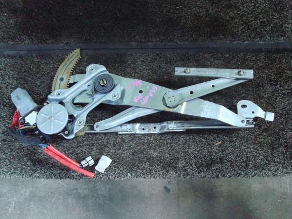 Subaru impreza 2001 front right door regulator [5e13120]