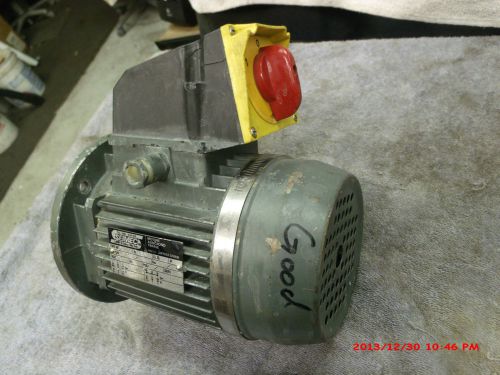 Seimec mill motor 220 v works great 71b8/4 14 mm shaft 130 mm bolt ctr