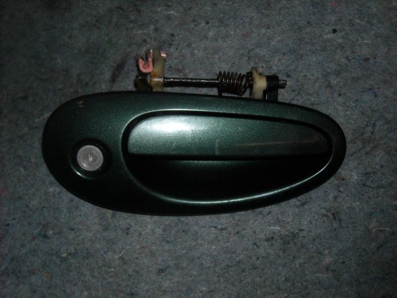 01 dodge neon outside door handle r/f