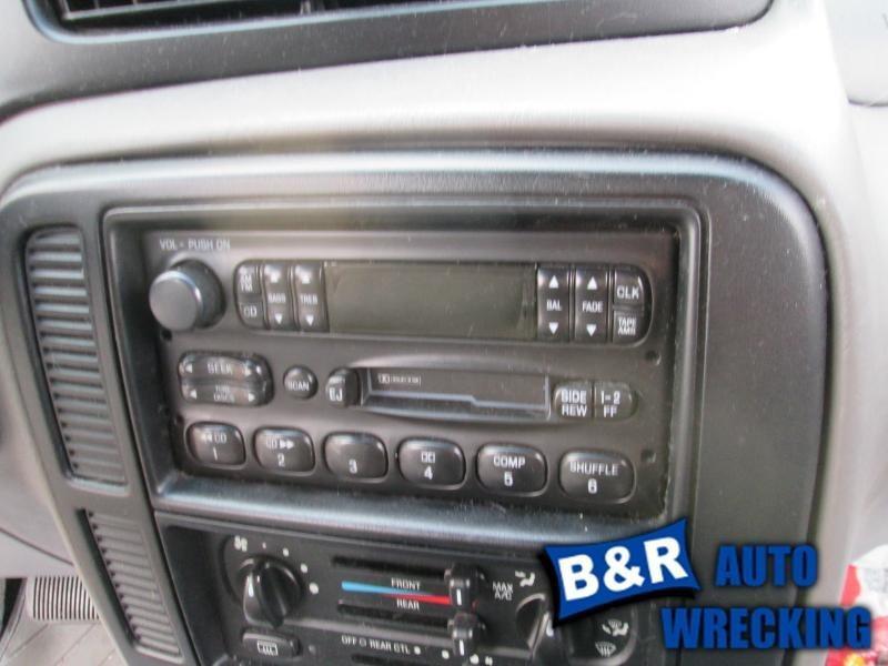 Radio/stereo for 99 00 01 02 03 windstar ~ am-fm cass/cd cont