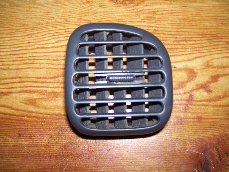 98-01 dodge ram truck dash heater vent pass end dark gray pickup 1500 2500 3500