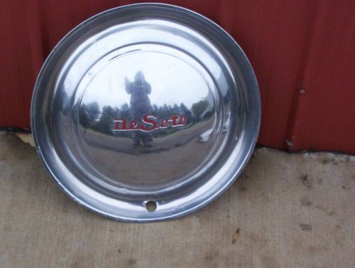 Mopar desoto vintage 1950 desoto hub cap 14 &#034; inch good condition