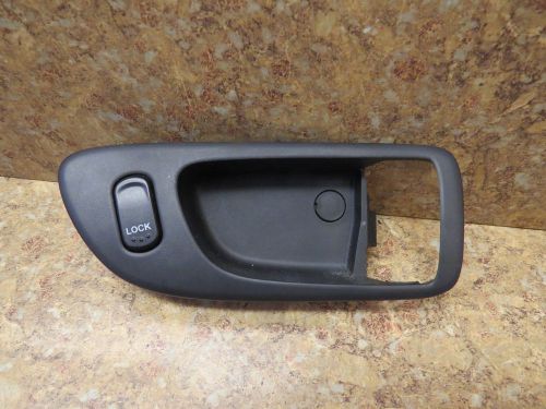 03-08 mazda 6 door handle bezel rf passengers front