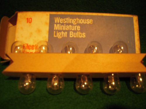 Box of 10 westinghouse no. 104 12v  12cp miniature light bulbs