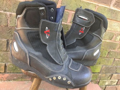 Mens used nitro racing motorcycle boots size 11~some leather peeling off