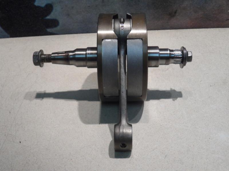 2001 suzuki rm250 hot rods crank shaft  (b) 01 rm 250