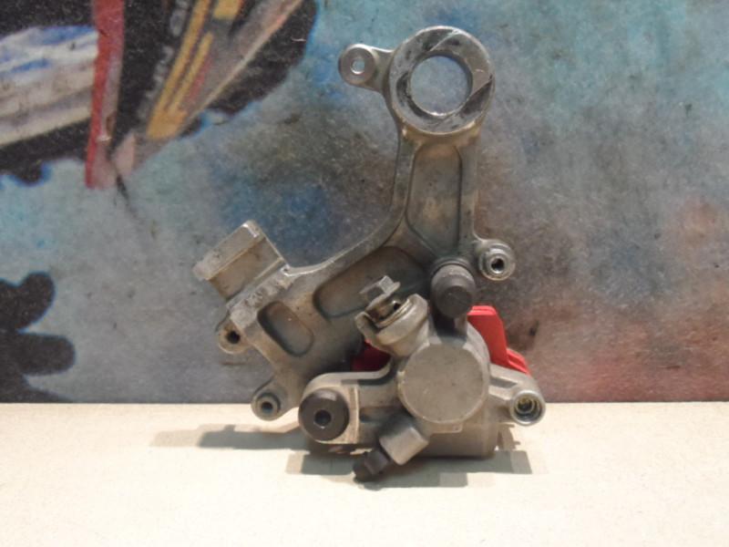 2001 suzuki rm250 nissin rear brake caliper & pads  (b) 01 rm 250