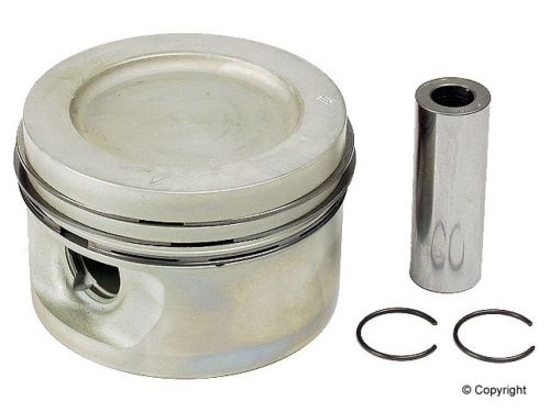 Mahle engine piston w/rings 060 53005 057 engine piston