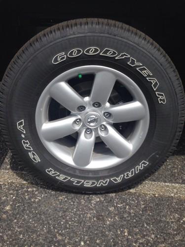 Nissan titan factory 18" wheels and tires original armada