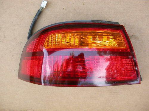 1998-99 toyota avalon - oem left tail light