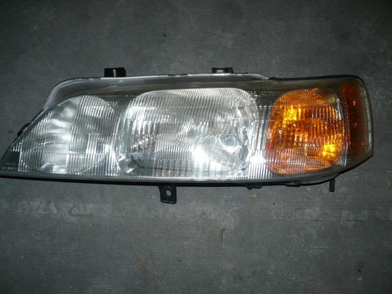 Acura headlight assembly - driver