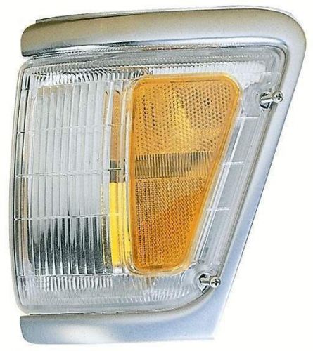 Parking / cornering light assembly front right maxzone fits 92-95 toyota pickup