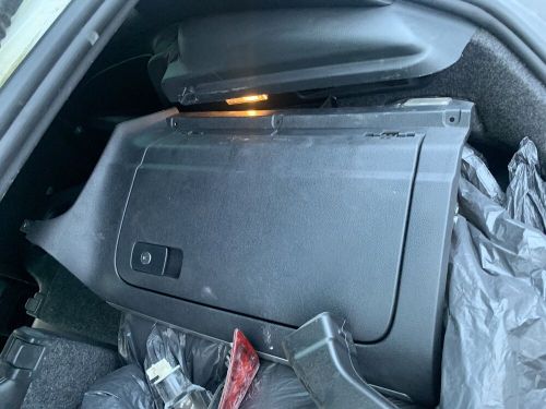 Volkswagen scirocco dashboard glovebox storage compartment 2011