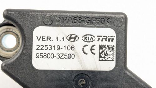 Hyundai i40 tyre pressure control module ecu 958003z500 mk1 2014