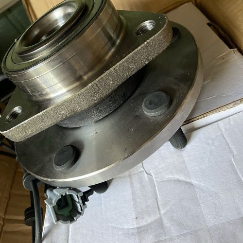 Wheel bearing and hub assembly 052802 bt 515125 200103   (for 1 hub bearing)