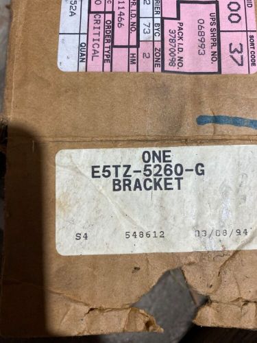 Nos 1981 - 86 ford bronco f150 f250 exhaust muffler to frame bracket e5tz-5260-g