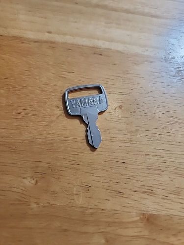 1 new old stock genuine oem yamaha marine key #454