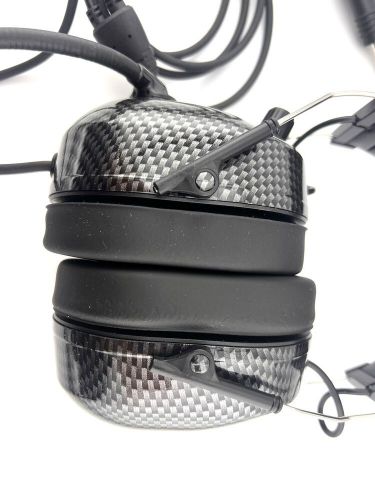 Wicom technologies aviation headset - carbon fiber