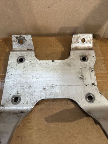 Ski-doo mxz 800 grand touring summit legend 500 600 700 engine motor mount plate