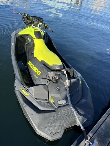 Seadoo spark trixx 2023 3up w warranty