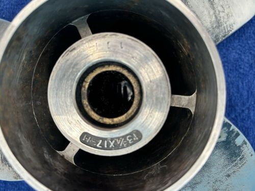 Used- 13 3/4&#034;x17&#034; fit for yamaha outboard 150hp-300hp ss 15 tooth propel rh