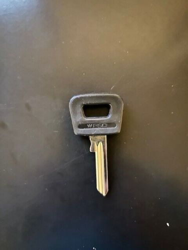 Triumph tr6 orginal nos waso key blank