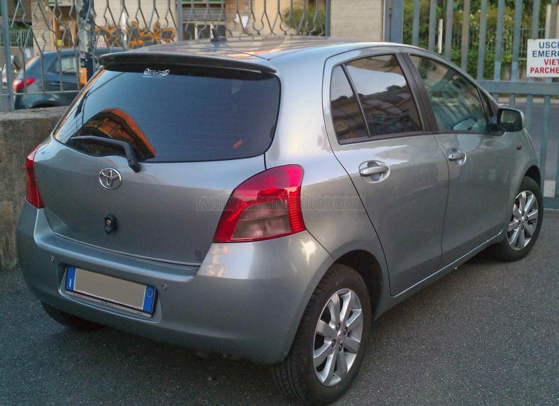 Toyota Vitz 2007 Spoiler