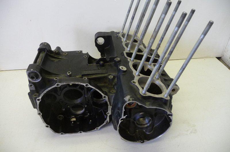 #3249 honda cb900 cb 900 super sport motor / engine center cases / crankcase