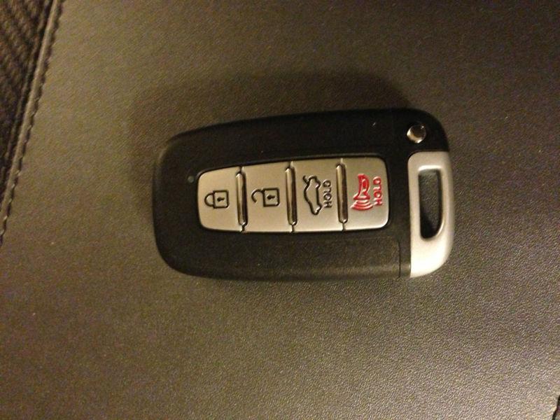 2013 hyundai elantra proximity key fob/remote.  lqqk!