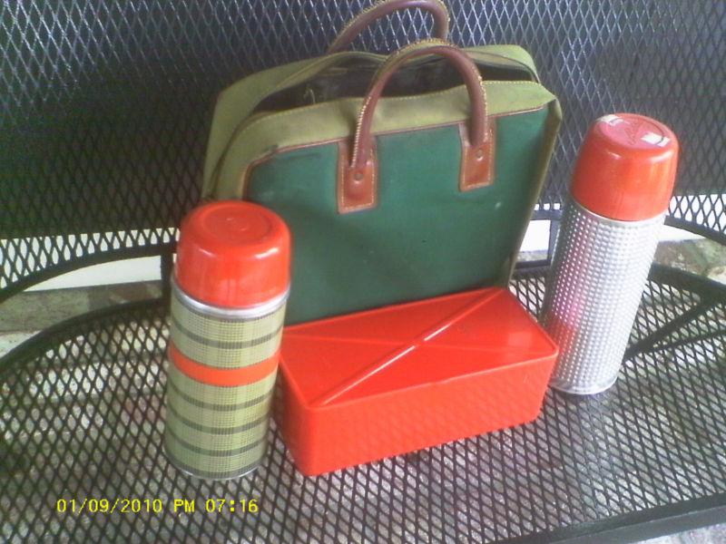 Thermos bag vintage car or truck 