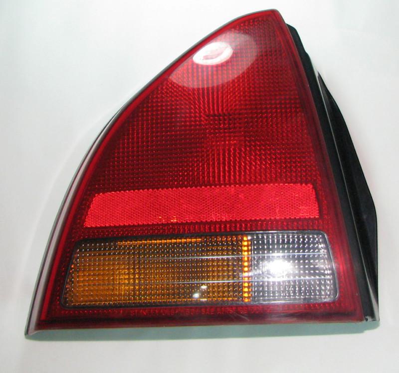 92-96 honda prelude oem lh taillight mint condition 